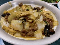 -乡村馕坑肉·烧烤·新疆菜·本地人更爱吃(阿勒泰首店)
