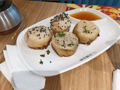 -小杨生煎(金山百联购物中心3楼店)