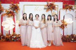 点击看大图 -予白婚纱礼服馆