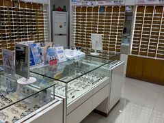 -亚伦眼镜公司(江川路店)