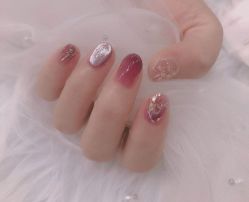 -七彩虹美甲美睫 半永久
