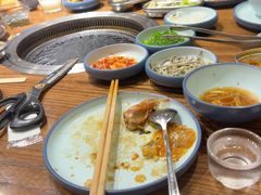 -明洞阿姨·韩式酱蟹烤肉·创意料理(三元桥店)