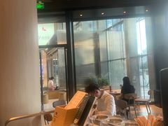 -星巴克臻选(上海合生汇1F店)