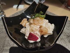 凤梨虾球-穹六人间 people 6(岳阳路店)