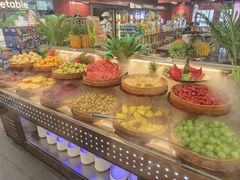 -四囍码头海鲜烧烤自助火锅(外滩南京东路悦荟广场店)