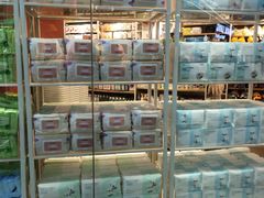 -名创优品(江南新地店)