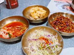 -草家酱蟹炭火烤肉店(珲春南路二店)