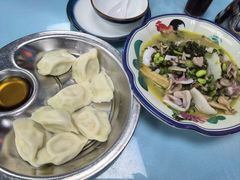 -崴海渔村(虹梅路店)