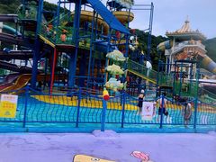 -平湖九龙山乐满地水上乐园