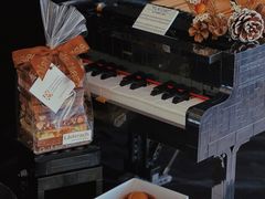 -Laderach 莱德拉(上海环贸iapm店)