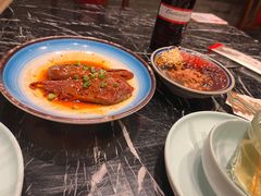 -川流不息·地道川菜·小龙虾(新松江路店)