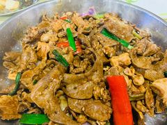 -标记美食新鲜猪杂(兴南大道店)