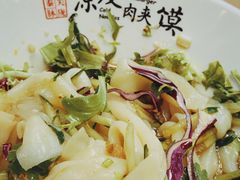 -关陇秦脉凉皮·油泼面(工农路圆融广场店)