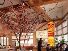 -蜜桃餐厅·伴山(湖滨商业街店)