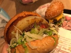 -The Habit Burger Grill 哈比特汉堡(复兴soho店)