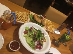 -LENBACH兰巴赫西餐啤酒坊(大连星海广场店)