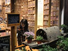 -猫的天空之城概念书店(杭州南宋御街店)