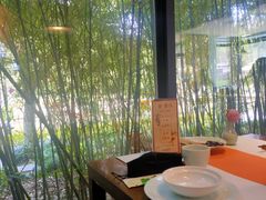 靠窗位-荷风细雨·中国茶宴(碧云店)