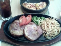 巴伐利亚风味烤猪肘-必胜客(会展店)