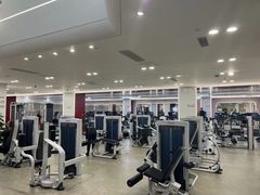 -英派斯健身旗舰店(海信国际中心馆)