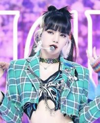 -环球蝶上美业连锁