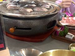 -围炉肉舍•炭烤活鳗•丹东海鲜烤肉(步行街店)