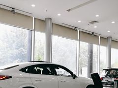 -奔驰利星行(北京花乡店)