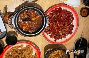 Stewed Pork and Eggplant in Clay Pot