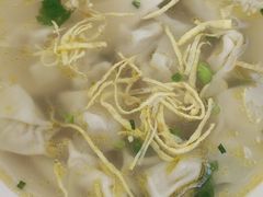-小杨生煎(金山百联购物中心3楼店)