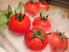 番茄脆菇沙拉-小大董·烤鸭(凤凰汇店)