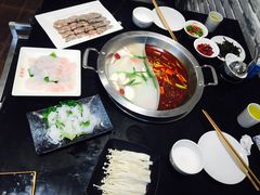 -吴记老锅底麻辣火锅(福州路店)