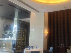 -AZUR聚(香格里拉饭店)