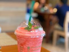 -Chom Cafe and Restaurant