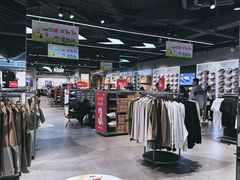 -百年港湾奥特莱斯(香炉礁店)