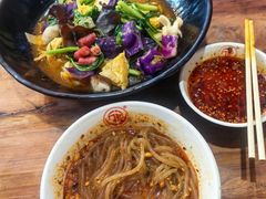 -万记麻辣烫国展总店