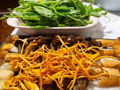 野生菌拼盘-小街猪手(团结湖店)