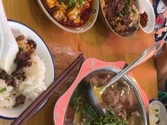 -谢老五跷脚牛肉·非遗传承店