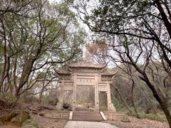 -灵岩山风景区