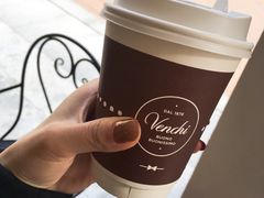 -VENCHI 闻绮(上海佛罗伦萨小镇店)