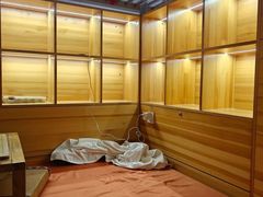 -碧中海汤泉汗蒸酒店