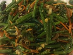 -篱笆院东北饺子王(欧阳路店)