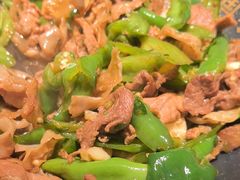 -费大厨辣椒炒肉(高铁吾悦广场店)