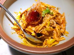 敲糖棒棒鸡-辛香汇·现炒川菜(淮海路百盛店)