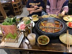 -唇辣号重庆老火锅(亦庄店)