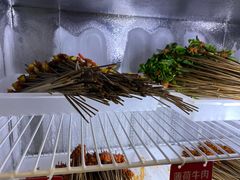 -马路边边麻辣烫(世纪金源店)