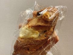 蔓越莓芝士短法-富贵面包公司(运河店)