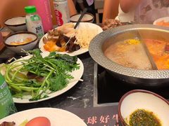 -牛YO寿喜烧·铁板烧和牛火锅自助(市府恒隆店)