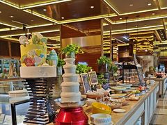 -大中华希尔顿酒店-念自助餐·嗨啤·小龙虾