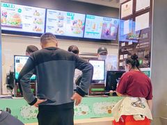 -德克士(虹桥火车站店)