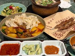 大盘鸡份送皮带面-东方亚克西餐厅(西康路店)